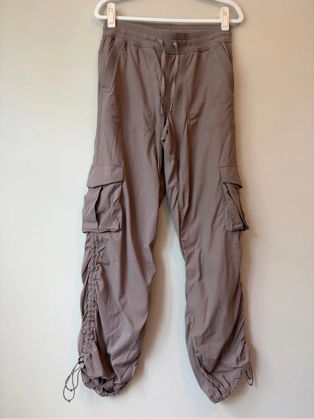 Lululemon Dance Studio Cargo Jogger Pants Size S Taupe Ruched Hem